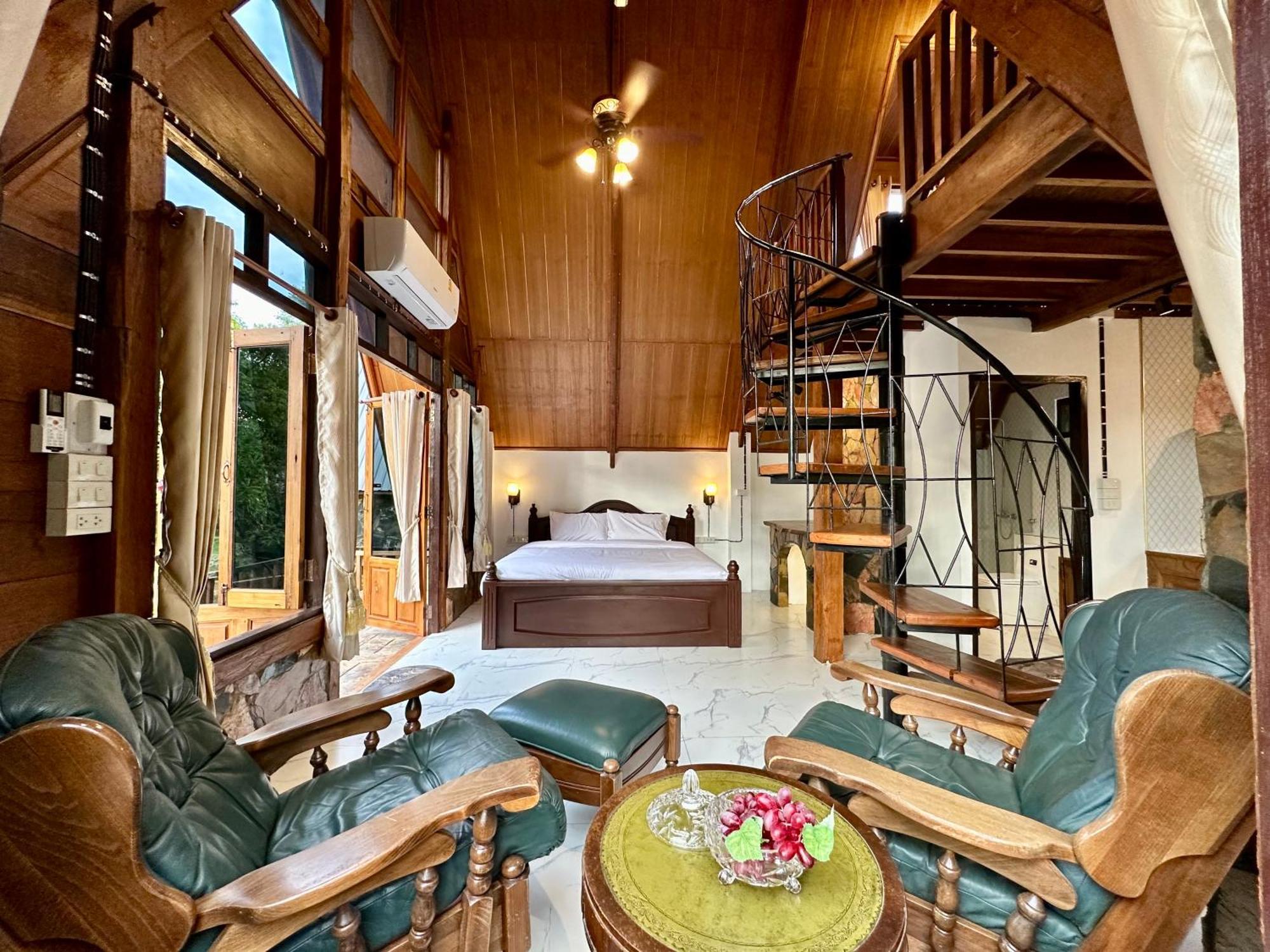 Ban Kaew Mo Ra Glamping & Restaurant Hotel Pang Mapha Exterior photo