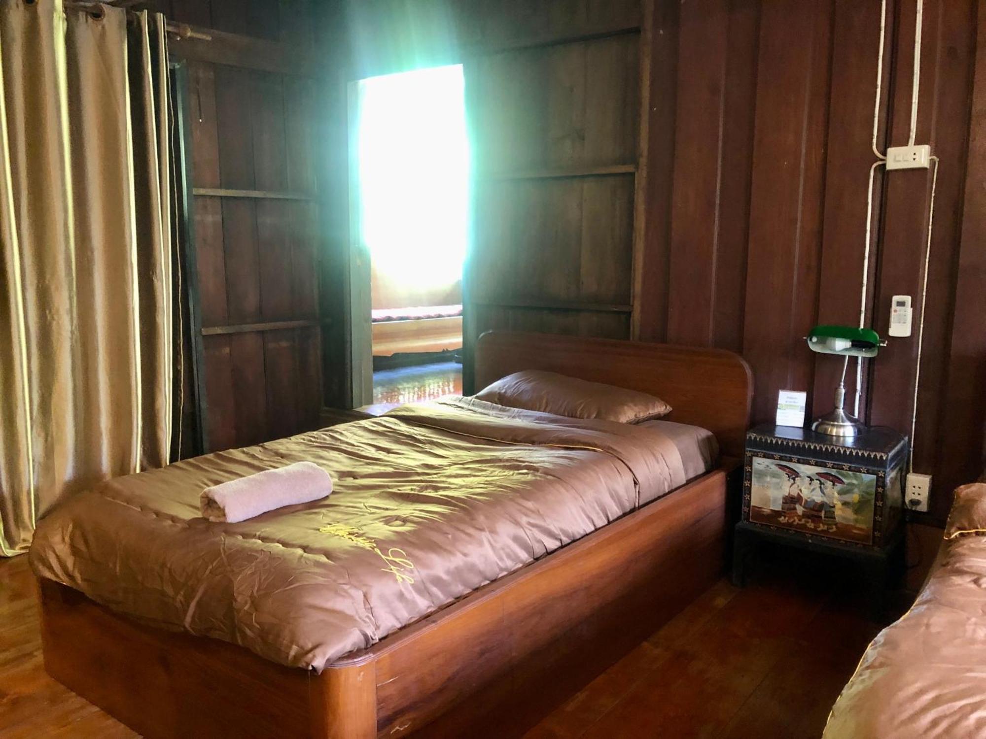 Ban Kaew Mo Ra Glamping & Restaurant Hotel Pang Mapha Exterior photo